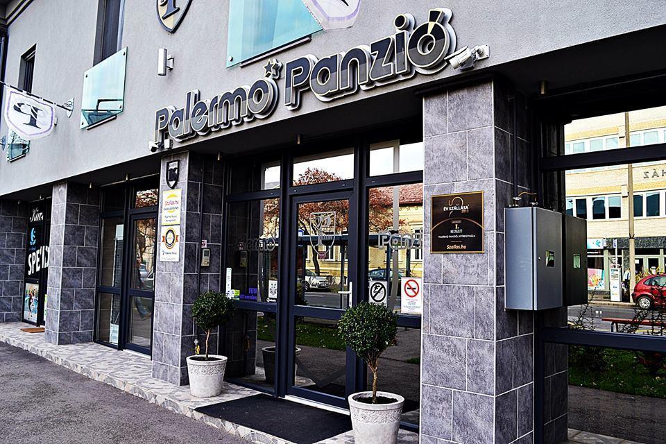 Отель Palermo Panzio Ньиредьхаза Экстерьер фото